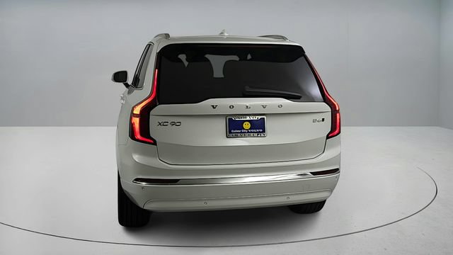 Certified 2026 Volvo XC90 B6 Ultra w/ Protection Package AWD/4WD image 5