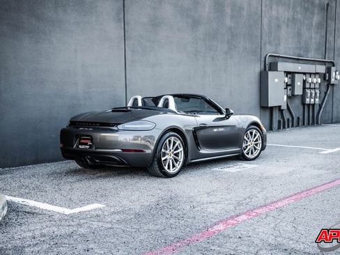 Used 2021 Porsche 718 Boxster image 51