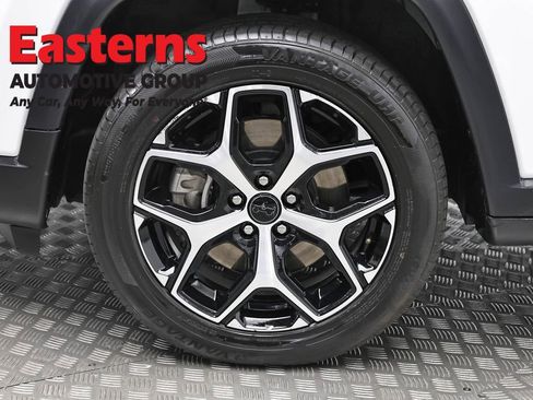 Used 2025 Jeep Compass Limited AWD/4WD image 33