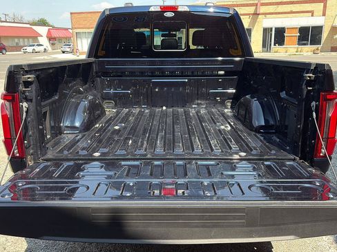 Used 2025 Ford F150 Lariat AWD/4WD image 30