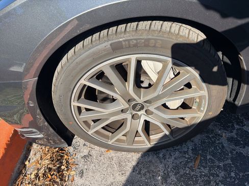 Used 2022 Audi A6 Premium Plus w/ Premium Plus Package image 4