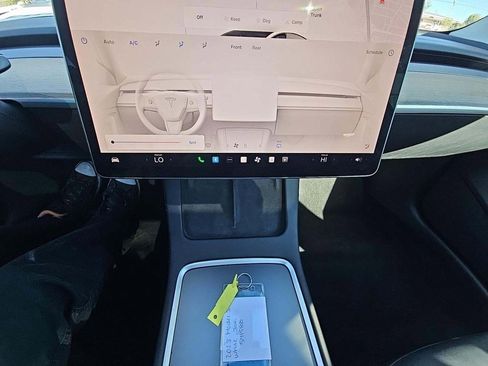 Used 2023 Tesla Model 3 Standard Range image 6