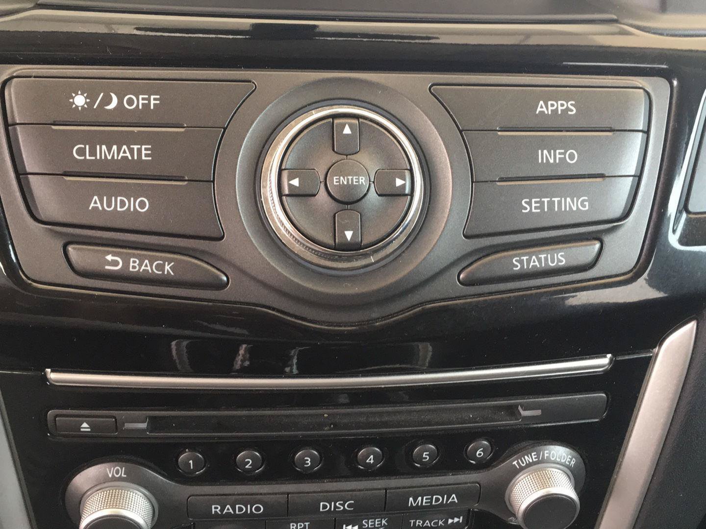 Used 2020 Nissan Pathfinder S FWD image 22