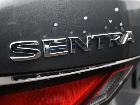 Used 2022 Nissan Sentra SV w/ Trunk Package FWD image 14