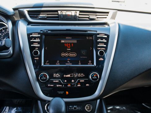 Used 2019 Nissan Murano S AWD/4WD image 15