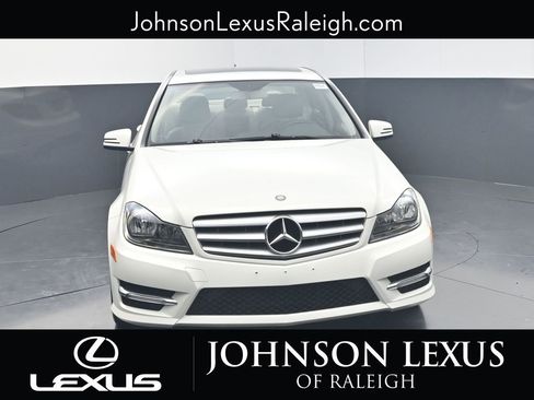 Used 2012 Mercedes-Benz C 300 4MATIC Sedan image 4