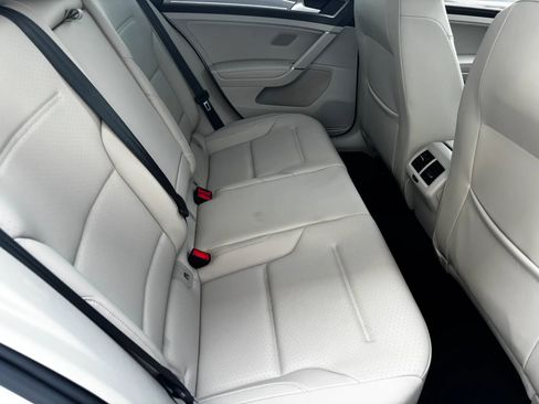 Used 2017 Volkswagen Golf Alltrack S AWD/4WD image 18