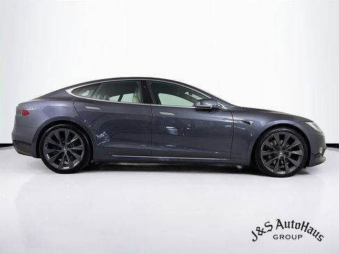 Used 2020 Tesla Model S Long Range AWD/4WD image 8