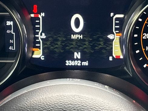 Used 2022 Jeep Wrangler Unlimited Sahara AWD/4WD image 21