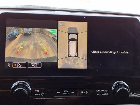 Used 2021 Nissan Armada Platinum w/ Captain's Chairs Package image 14