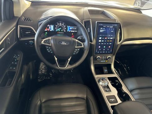 Used 2024 Ford Edge SEL w/ Convenience Package image 10