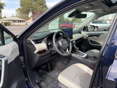 Used 2023 Toyota RAV4 Limited AWD/4WD image 10
