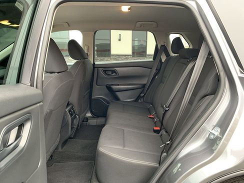 Used 2024 Nissan Rogue S image 24