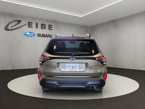 Used 2025 Subaru Forester Premium w/ Convenience Package #1 AWD/4WD image 6