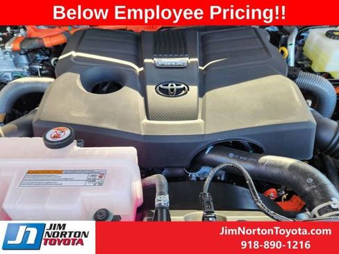 New 2026 Toyota Tundra Limited AWD/4WD image 10