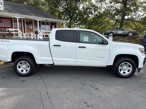 Used 2022 Chevrolet Colorado W/T image 2
