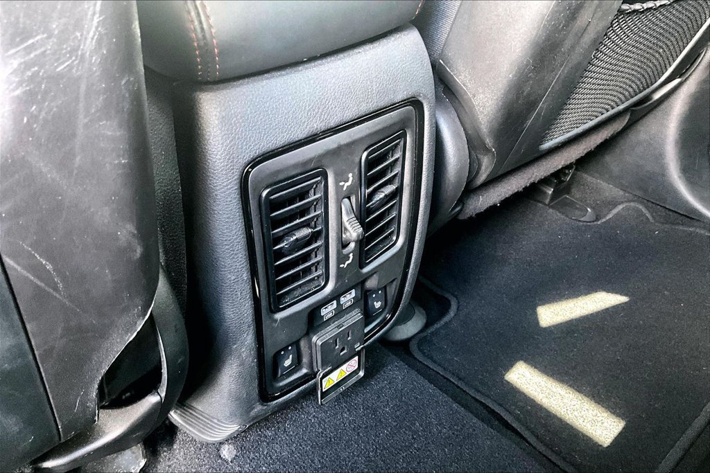 Used 2024 Dodge Durango GT AWD/4WD image 10
