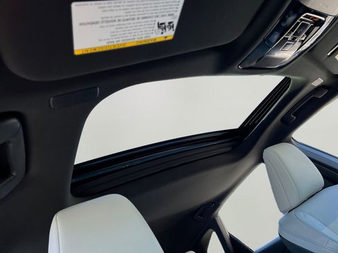 Certified 2025 Lexus RX 350 Premium w/ Accessory Package (Z1) image 7