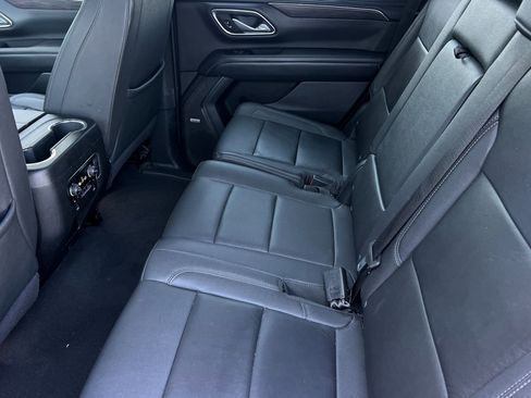 Used 2023 Chevrolet Tahoe LT w/ Luxury Package AWD/4WD image 12
