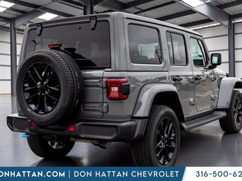 Used 2023 Jeep Wrangler Unlimited Sahara w/ Cold Weather Group AWD/4WD image 22