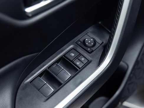 Used 2024 Toyota RAV4 XLE image 12