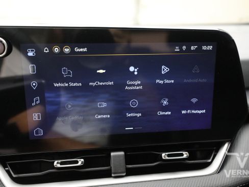 New 2026 Chevrolet Equinox LT w/ Convenience Package II FWD image 23