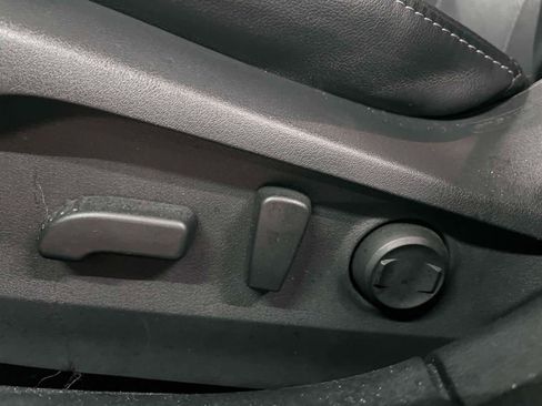 Used 2022 Subaru Outback Limited image 11