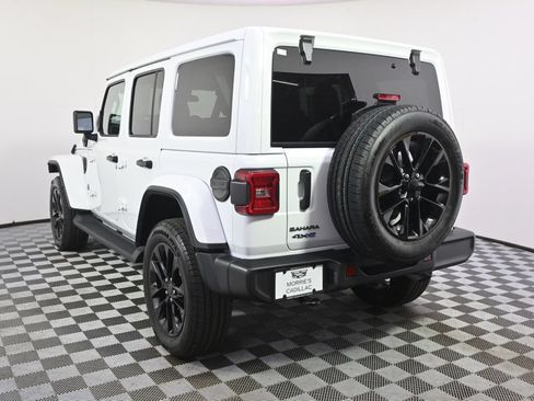 Used 2025 Jeep Wrangler Unlimited Sahara AWD/4WD image 4