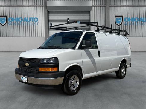 Used 2021 Chevrolet Express 2500 w/ Driver Convenience Package RWD image 1