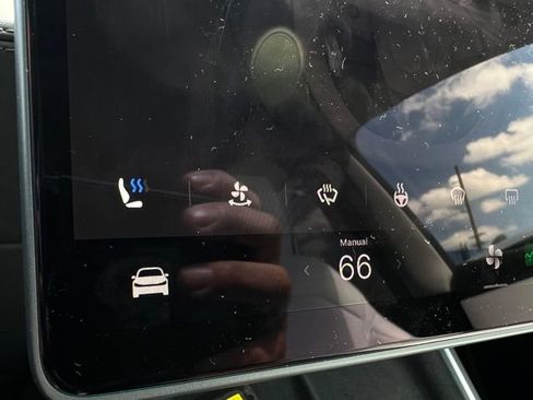 Used 2026 Tesla Model Y AWD image 23