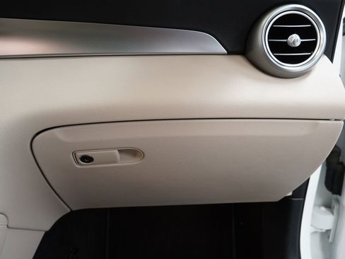 Used 2017 Mercedes-Benz GLC 300 4MATIC image 40