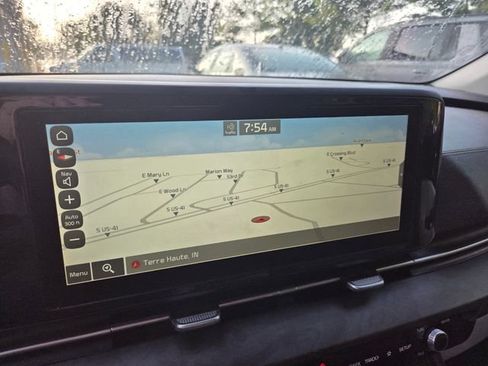 Used 2022 Kia Carnival EX FWD image 15