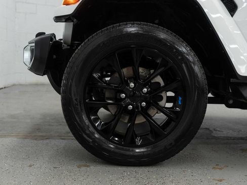 Used 2023 Jeep Wrangler Unlimited Sahara w/ Cold Weather Group AWD/4WD image 26