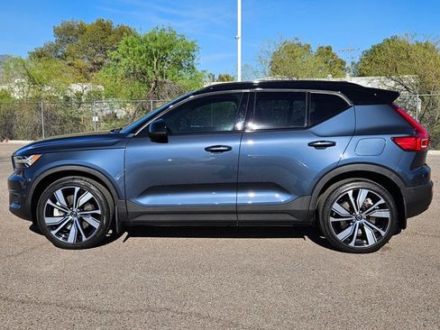 Used 2022 Volvo XC40 P8 Recharge Plus image 10