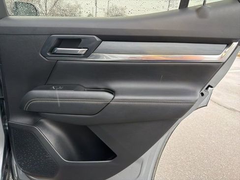 Used 2025 GMC Terrain Elevation image 13