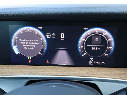 Certified 2025 Volkswagen Tiguan SEL R-Line AWD/4WD image 18