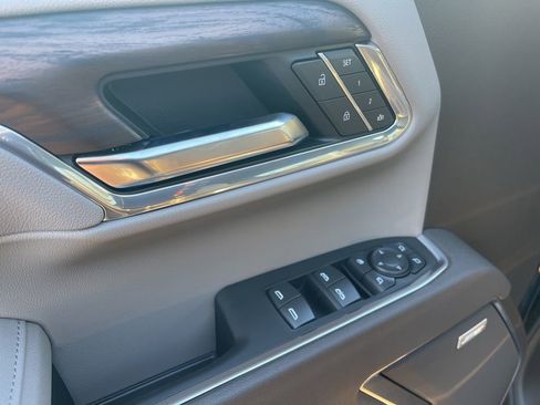 Used 2025 GMC Sierra 1500 SLT w/ SLT Premium Plus Package image 10