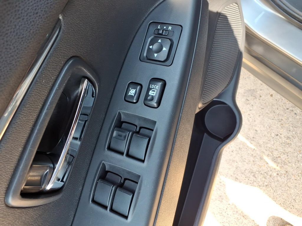 Used 2024 Mitsubishi Outlander Sport ES AWD/4WD image 22