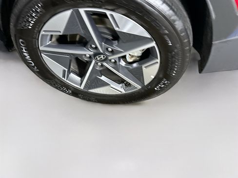 Used 2025 Hyundai Tucson SEL image 11