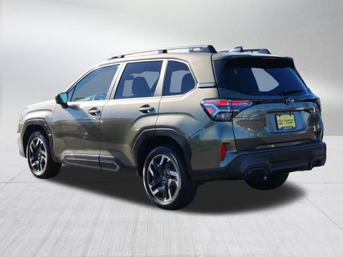 Used 2025 Subaru Forester Limited w/ Popular Package #2 image 5