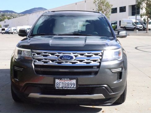 Used 2018 Ford Explorer XLT image 14