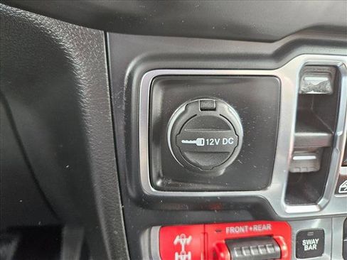 Used 2019 Jeep Wrangler Unlimited Rubicon AWD/4WD image 23