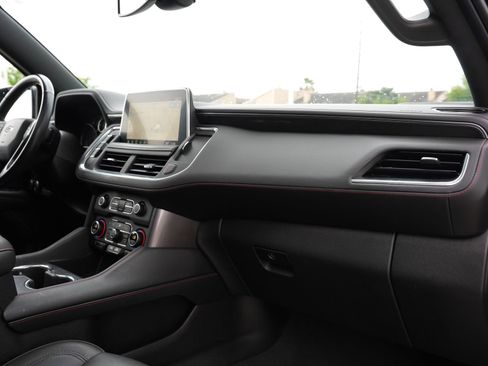 Used 2021 Chevrolet Tahoe RST w/ Luxury Package image 25