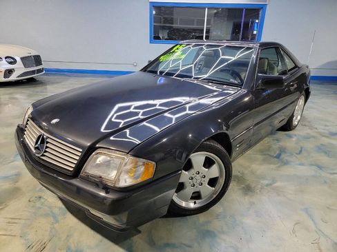 Used 1995 Mercedes-Benz SL 320 image 2