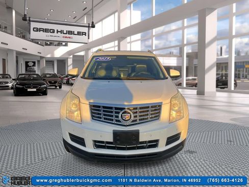 Used 2015 Cadillac SRX Luxury image 2