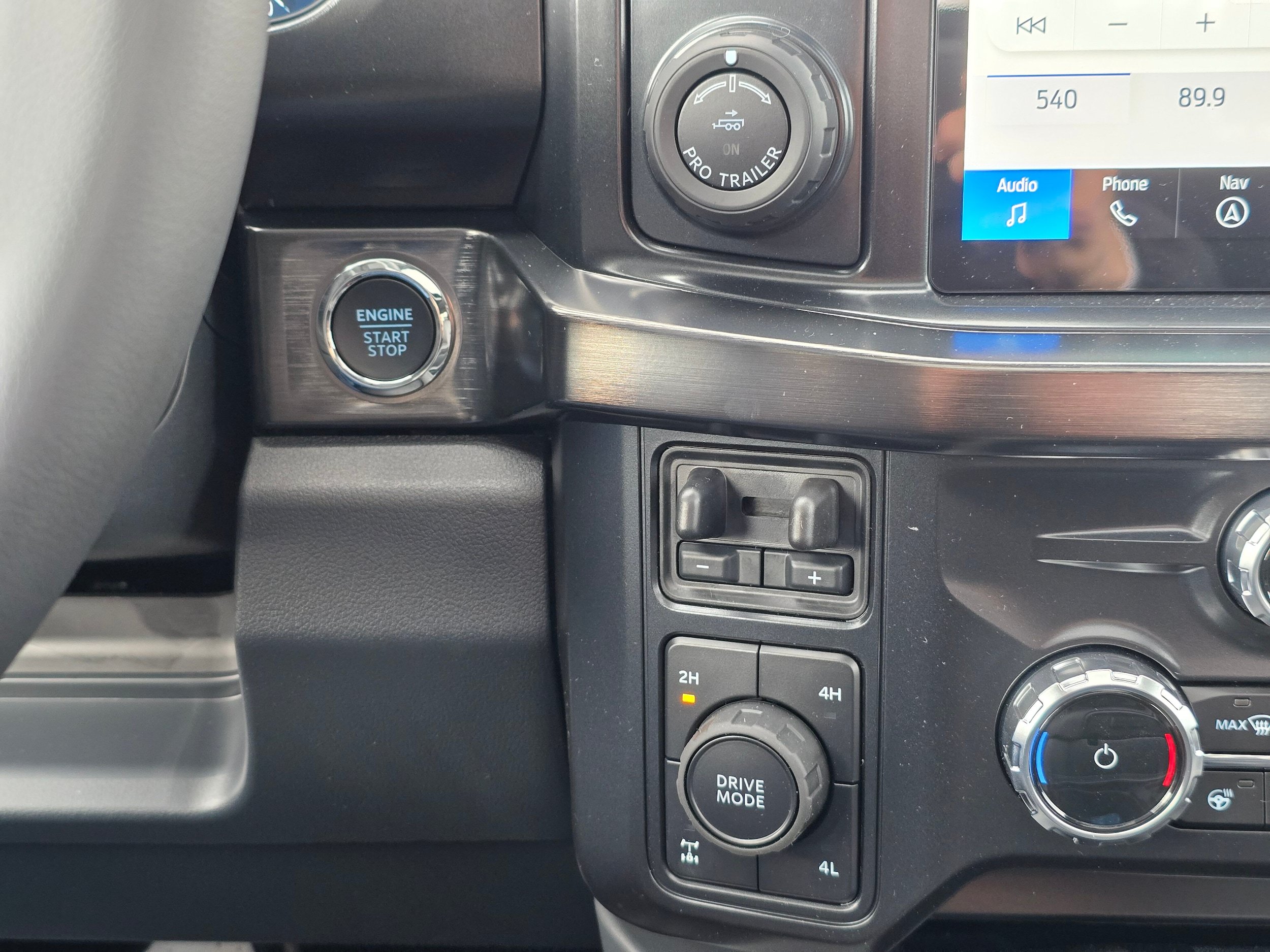 New 2026 Ford F350 Lariat w/ Black Appearance Package AWD/4WD image 18
