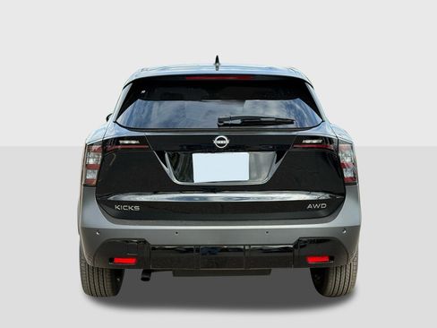 New 2025 Nissan Kicks SV image 6