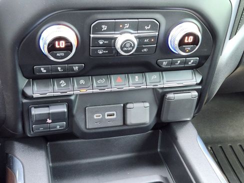 Used 2020 GMC Sierra 1500 SLT AWD/4WD image 14