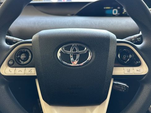 Used 2017 Toyota Prius Two w/ Carpet Mat Package FWD image 24