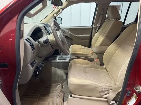 Used 2016 Nissan Frontier SV w/ SV Value Truck Package image 10